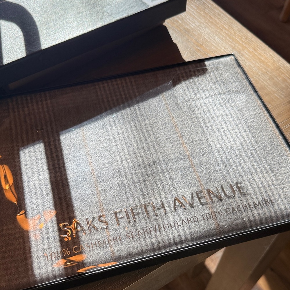 Saks Fifth Avenue Cashmere Scarf in Elegant Gray